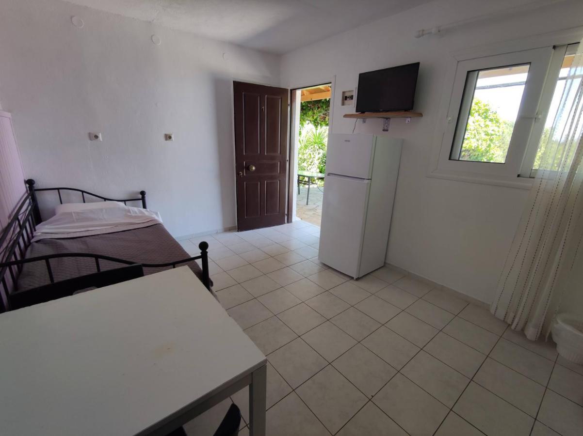 Ferienwohnung Studio Tasos Gaios Exterior foto
